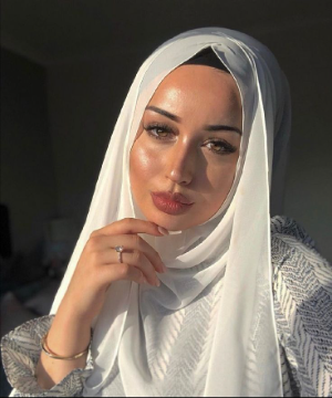 TEKİRDAĞ ESCORT HEVES | Türbanlı Genç ve Ateşli Bayan